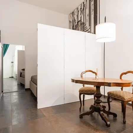 Apartment Galliera 32, House In The Heart Of Bologna